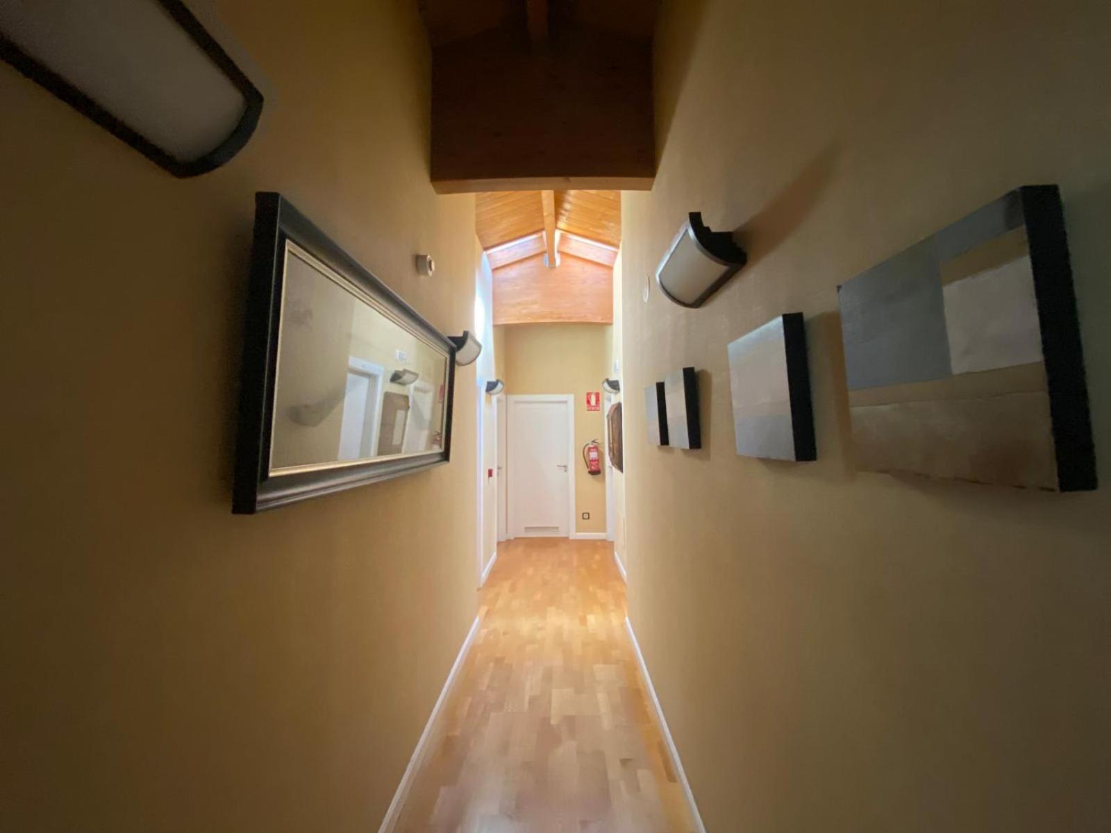 Roomrural Hotel Iru-Bide Лумбиер Екстериор снимка