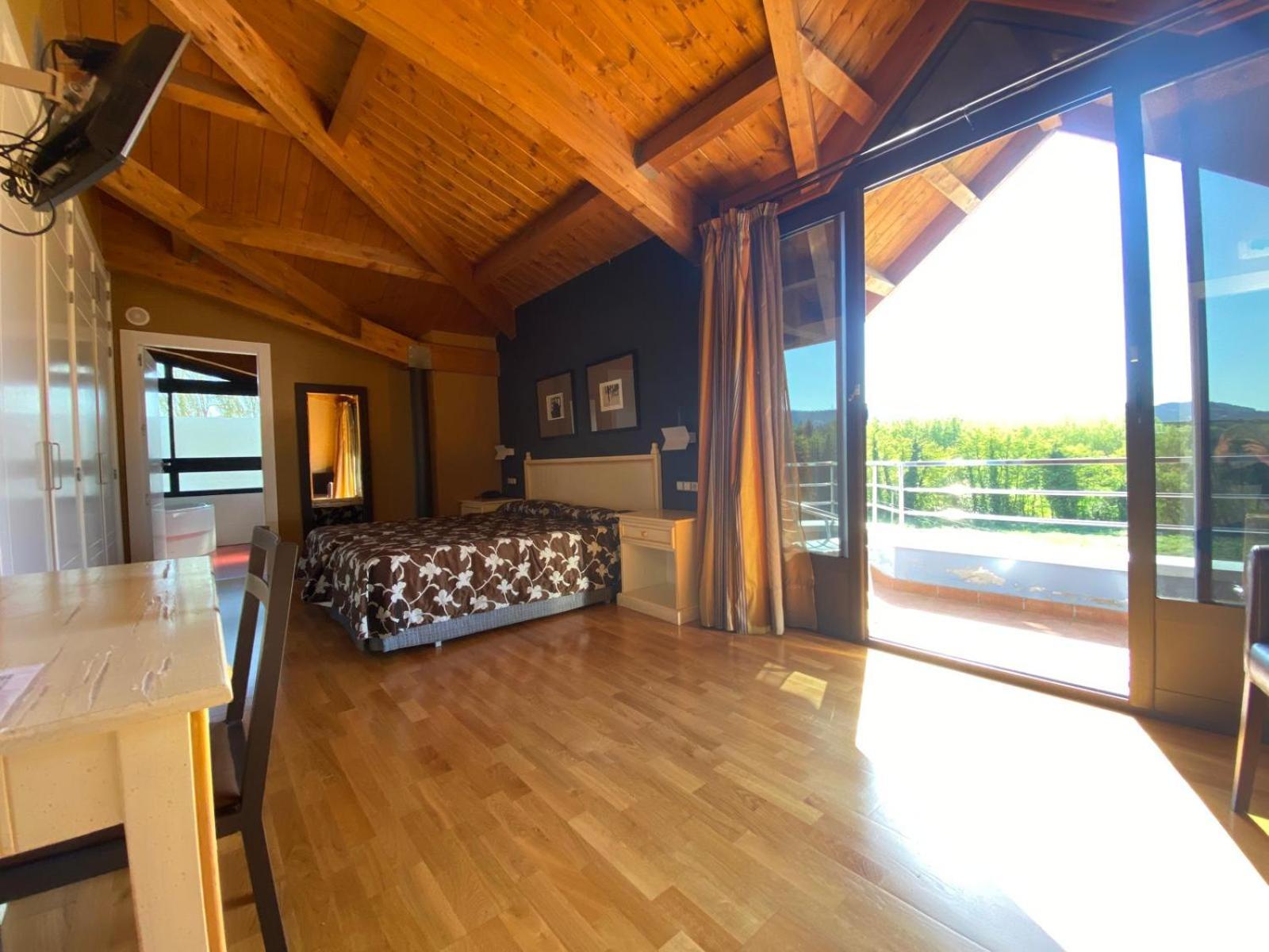 Roomrural Hotel Iru-Bide Лумбиер Екстериор снимка