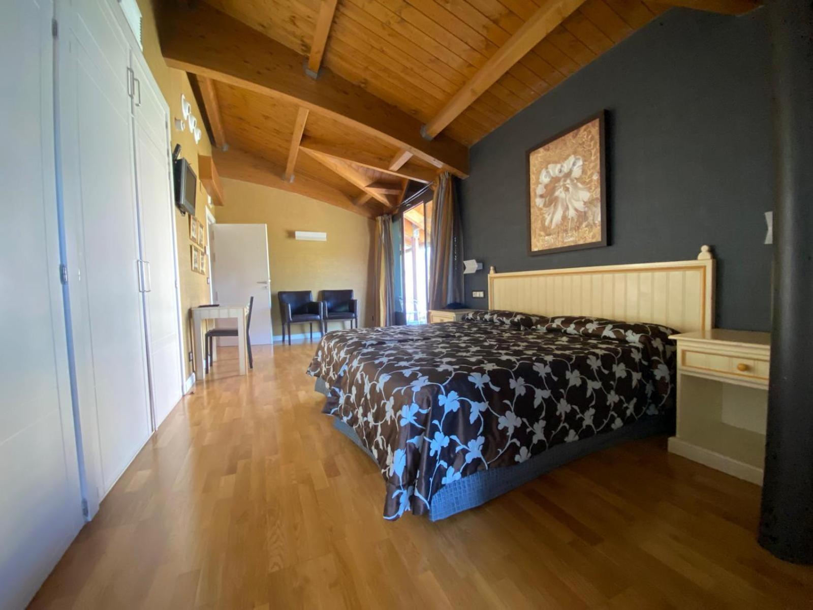 Roomrural Hotel Iru-Bide Лумбиер Екстериор снимка